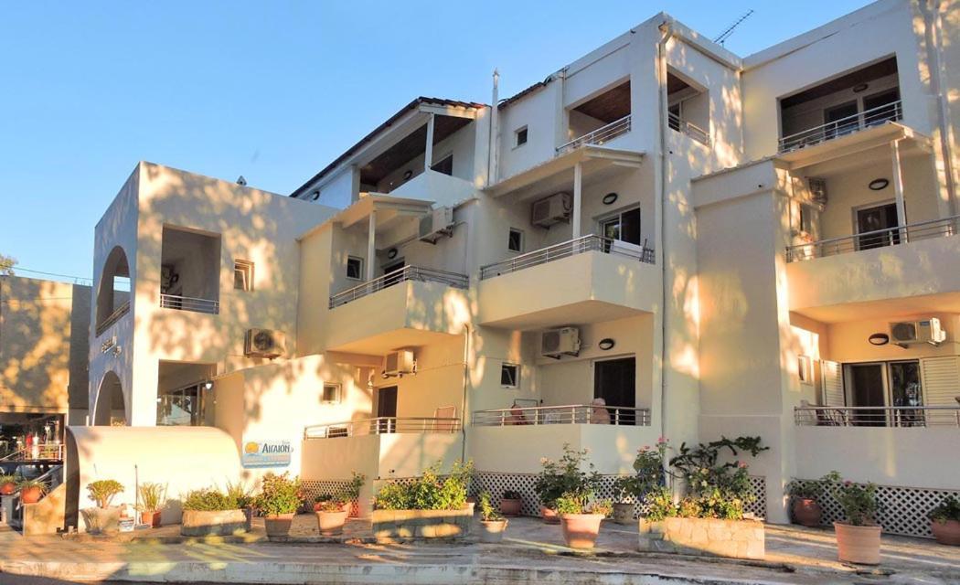 Egeon Rooms And Studios Georgioupoli Exteriör bild